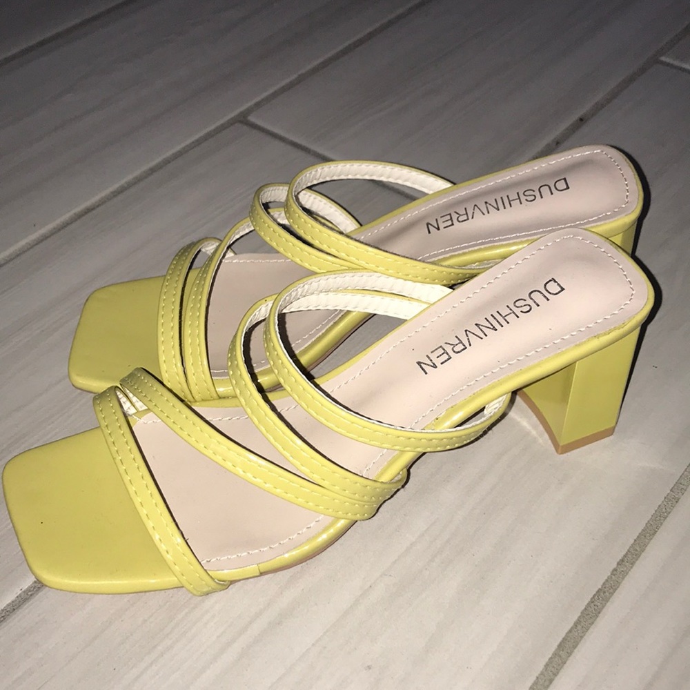 SOLD— Dushinvren Patent Leather Sandals/Mules NWOT - Picture 2 of 6